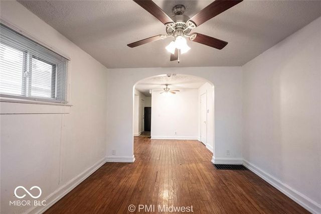 1450 N Gladstone Avenue, Indianapolis, IN 46201