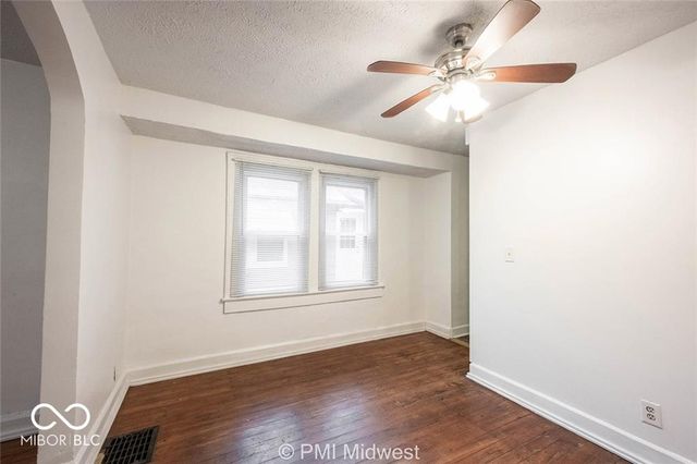 1450 N Gladstone Avenue, Indianapolis, IN 46201