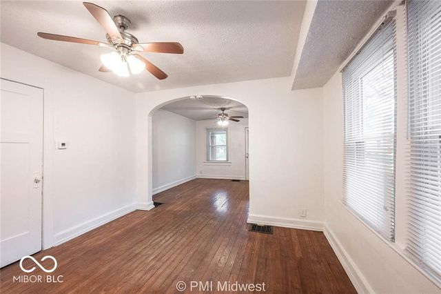 1450 N Gladstone Avenue, Indianapolis, IN 46201