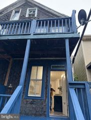 346 S BEECH ST, Mount Carmel, PA 17851