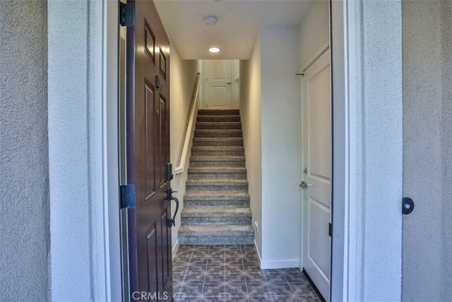 608 White Oaks, Lake Forest, CA 92610