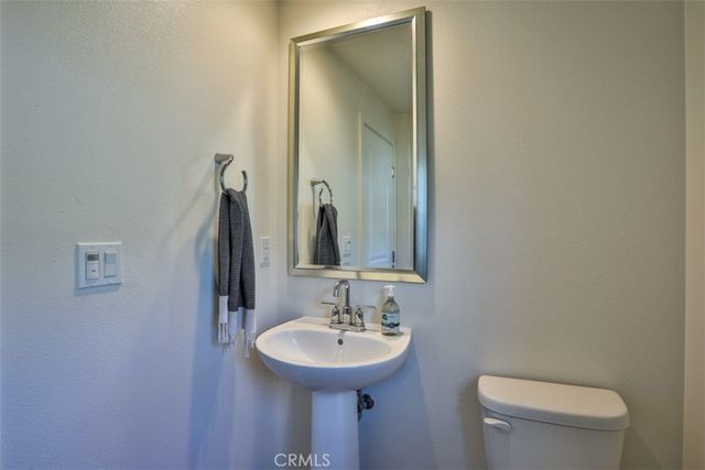 608 White Oaks, Lake Forest, CA 92610