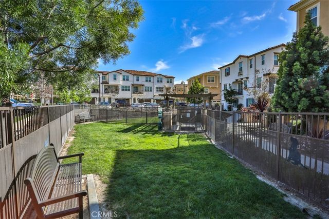 608 White Oaks, Lake Forest, CA 92610