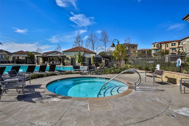 608 White Oaks, Lake Forest, CA 92610