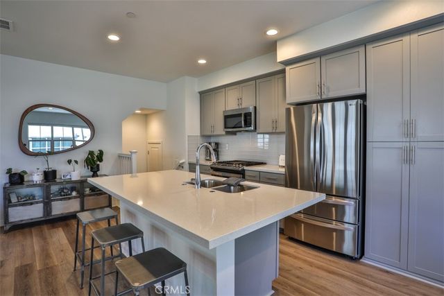 608 White Oaks, Lake Forest, CA 92610