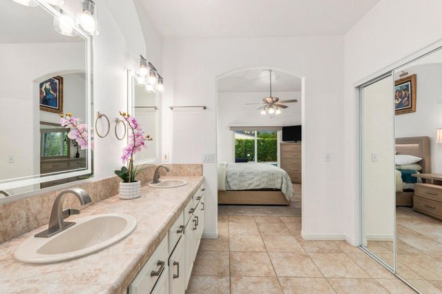 2123 E Nicola Road E, Palm Springs, CA 92262