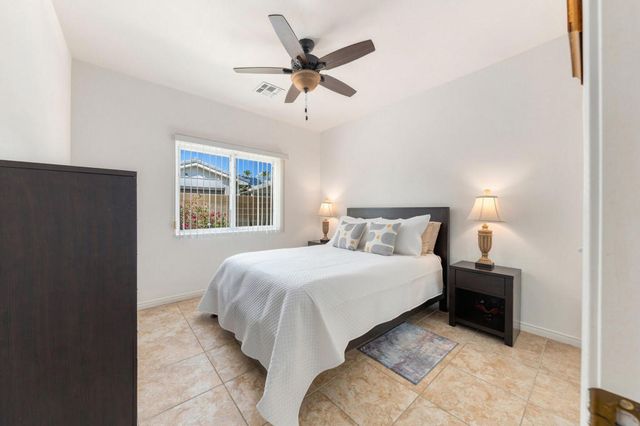 2123 E Nicola Road E, Palm Springs, CA 92262