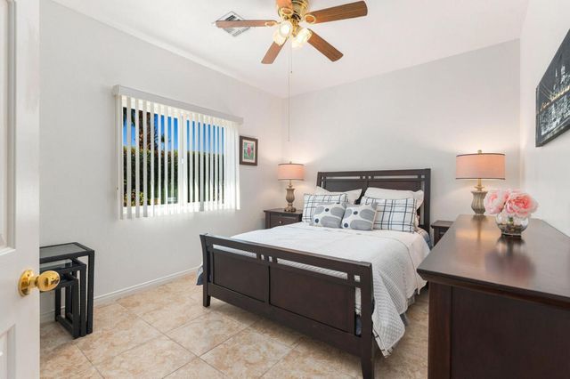 2123 E Nicola Road E, Palm Springs, CA 92262