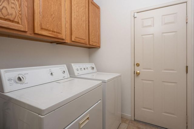 2123 E Nicola Road E, Palm Springs, CA 92262