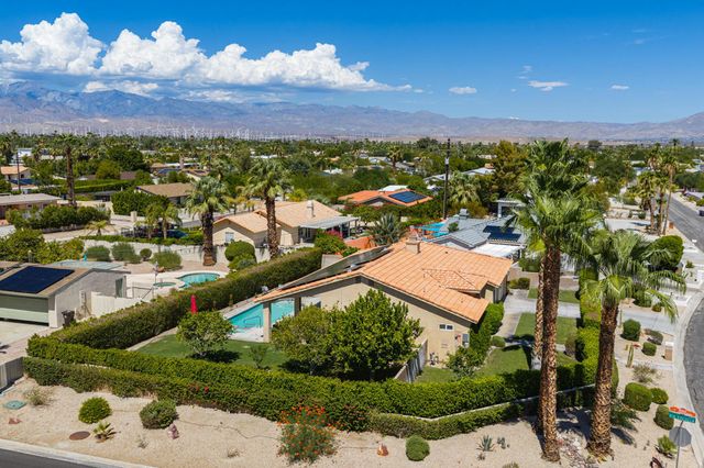2123 E Nicola Road E, Palm Springs, CA 92262