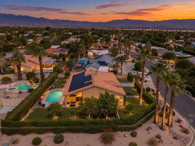 2123 E Nicola Road E, Palm Springs, CA 92262