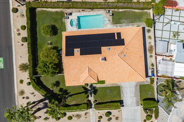 2123 E Nicola Road E, Palm Springs, CA 92262