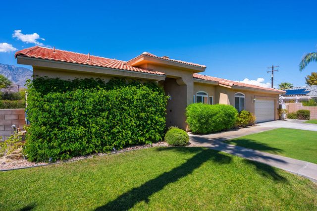 2123 E Nicola Road E, Palm Springs, CA 92262