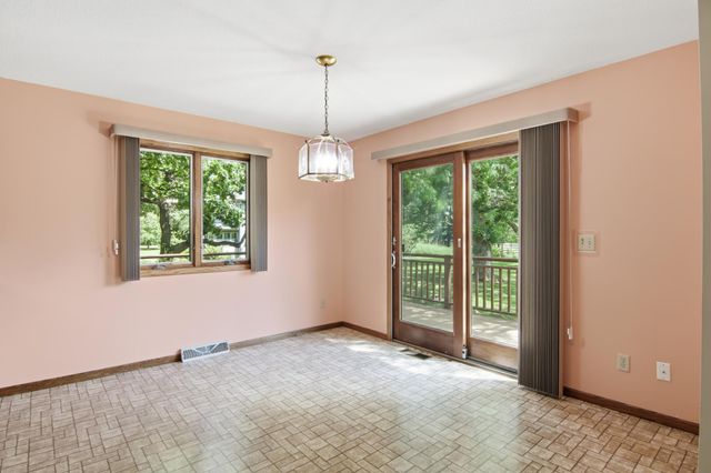 455 Green Mill Lane, Hudson, WI 54016