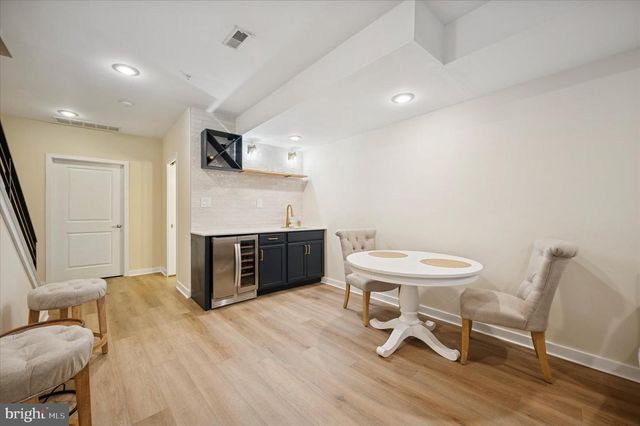 4128 APPLE ST, Philadelphia, PA 19127