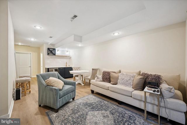 4128 APPLE ST, Philadelphia, PA 19127