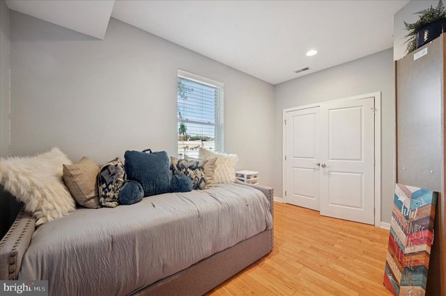 4128 APPLE ST, Philadelphia, PA 19127