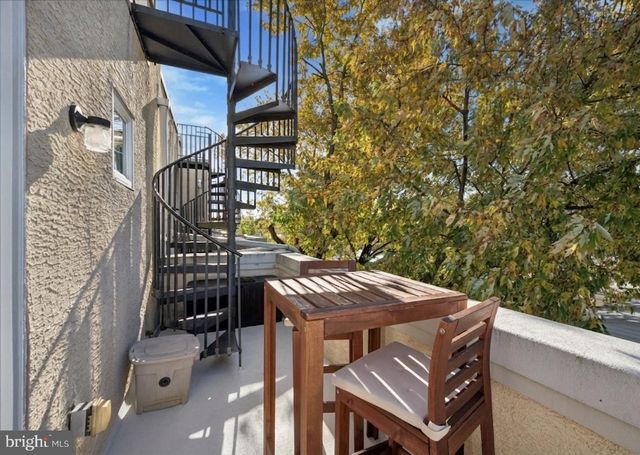 4128 APPLE ST, Philadelphia, PA 19127