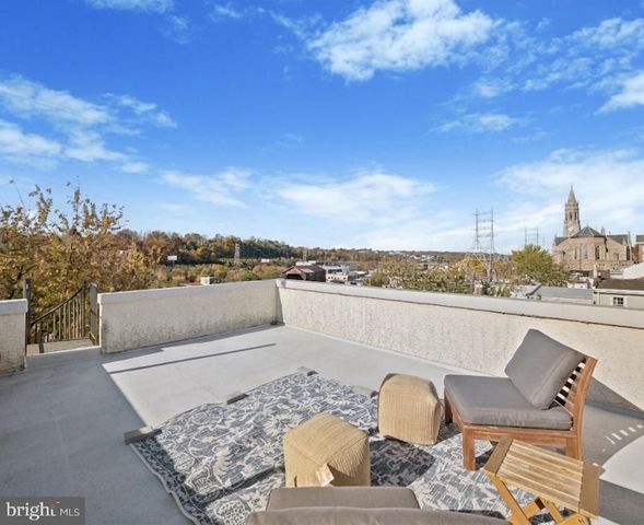 4128 APPLE ST, Philadelphia, PA 19127