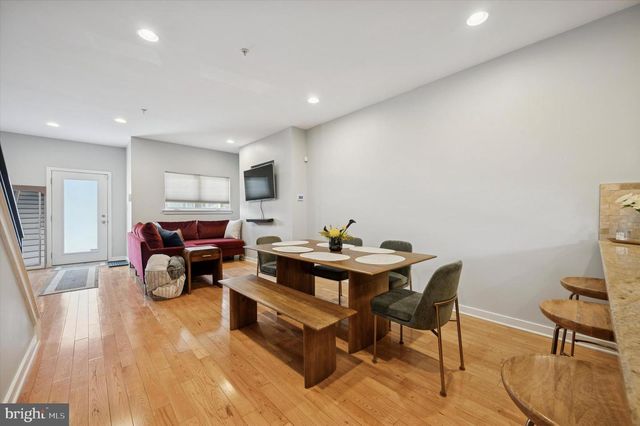 4128 APPLE ST, Philadelphia, PA 19127