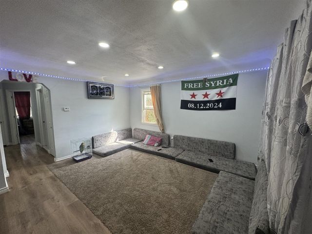 6434 Rosemont Avenue, Detroit, MI 48228
