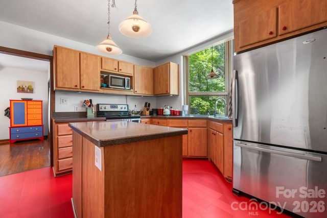 705 West Union Street, Morganton, NC 28655