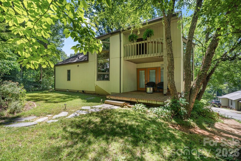 705 West Union Street, Morganton, NC 28655