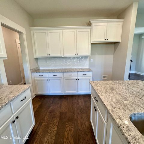 428 Wells Drive, Hernando, MS 38632