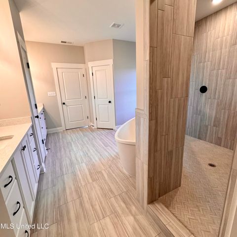 428 Wells Drive, Hernando, MS 38632