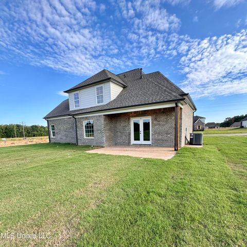 428 Wells Drive, Hernando, MS 38632