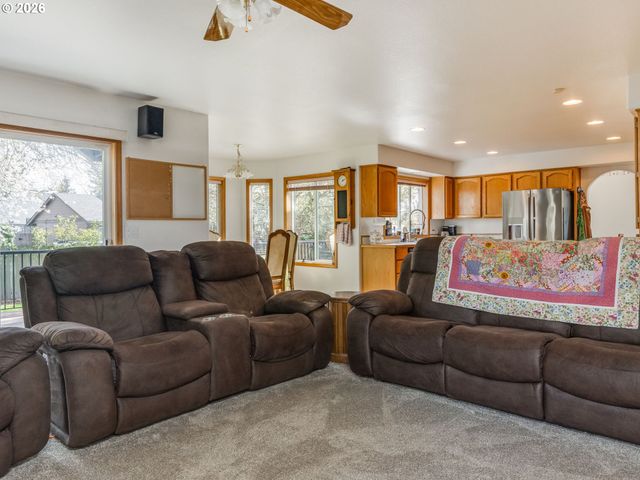 4609 Ne 46TH St, Vancouver, WA 98661