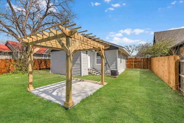 3024 James Avenue, Fort Worth, TX 76110