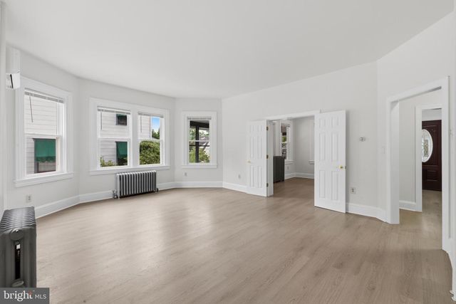 63 W GREENWOOD AVE, Lansdowne, PA 19050
