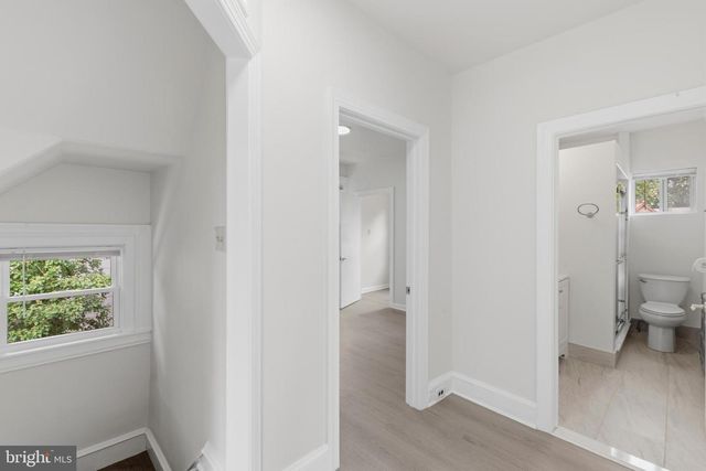 63 W GREENWOOD AVE, Lansdowne, PA 19050