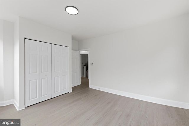 63 W GREENWOOD AVE, Lansdowne, PA 19050
