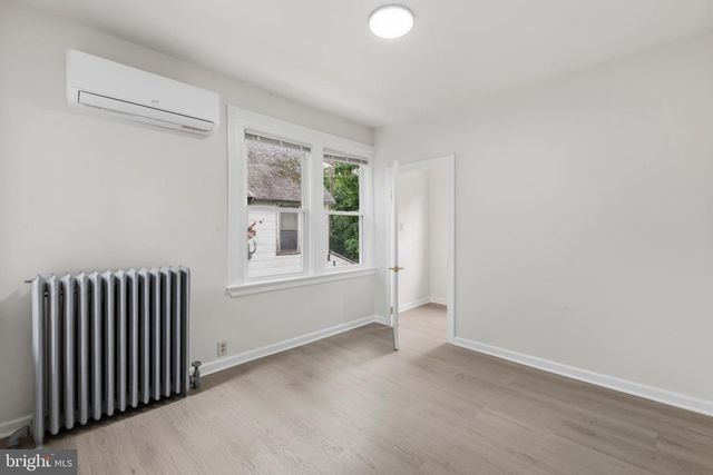 63 W GREENWOOD AVE, Lansdowne, PA 19050