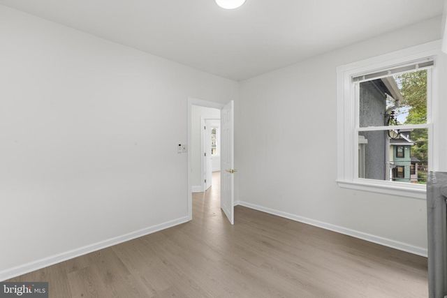 63 W GREENWOOD AVE, Lansdowne, PA 19050