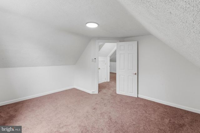 63 W GREENWOOD AVE, Lansdowne, PA 19050