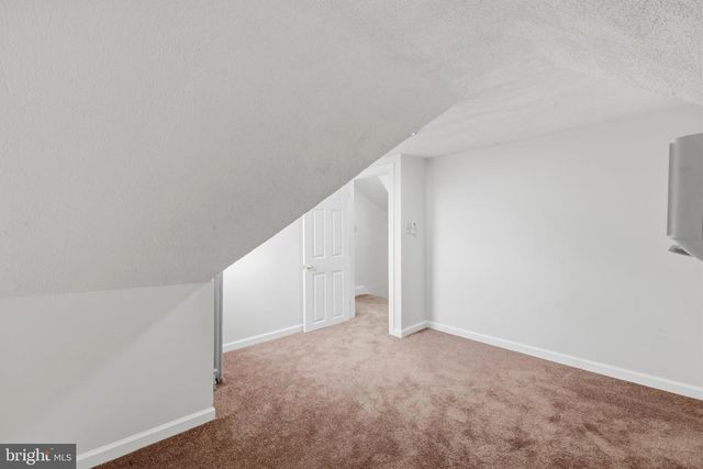63 W GREENWOOD AVE, Lansdowne, PA 19050