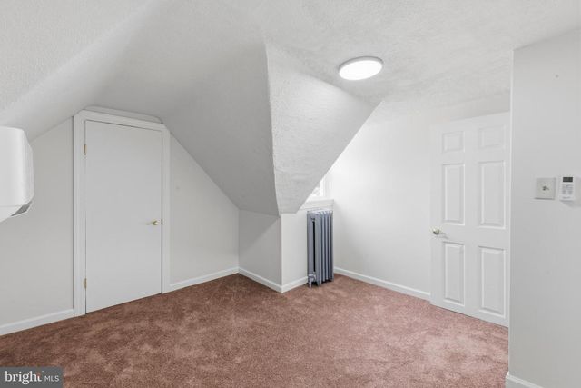 63 W GREENWOOD AVE, Lansdowne, PA 19050