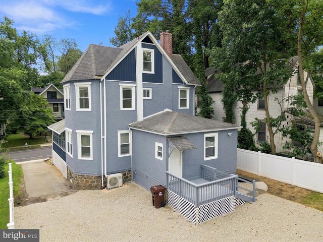 63 W GREENWOOD AVE, Lansdowne, PA 19050
