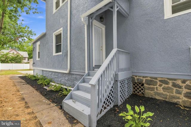 63 W GREENWOOD AVE, Lansdowne, PA 19050