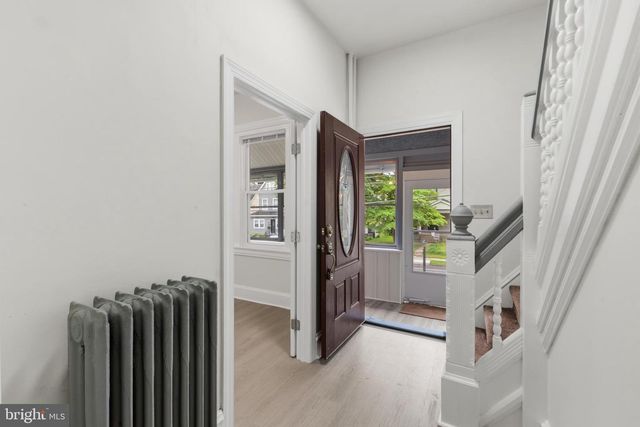 63 W GREENWOOD AVE, Lansdowne, PA 19050
