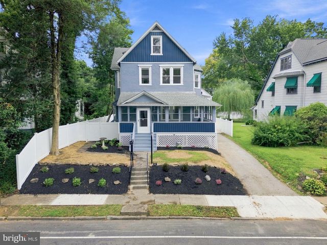 63 W GREENWOOD AVE, Lansdowne, PA 19050