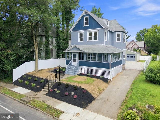 63 W GREENWOOD AVE, Lansdowne, PA 19050