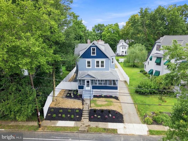 63 W GREENWOOD AVE, Lansdowne, PA 19050