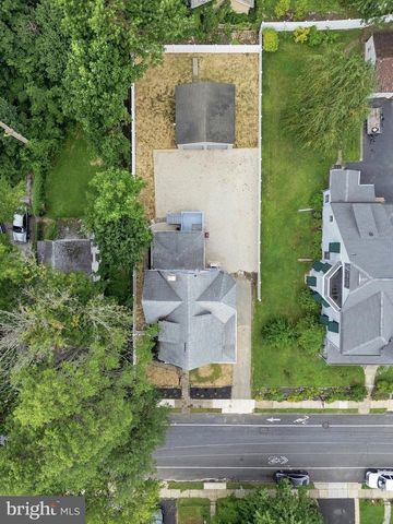 63 W GREENWOOD AVE, Lansdowne, PA 19050