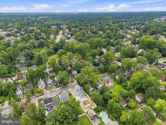 63 W GREENWOOD AVE, Lansdowne, PA 19050