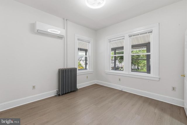 63 W GREENWOOD AVE, Lansdowne, PA 19050
