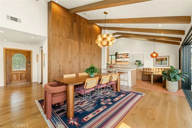 3627 Willowcrest Avenue, Studio City, CA 91604